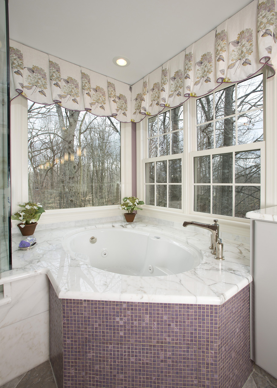 Whirlpool Tub